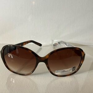 Chic Tortoise Shell Sunglasses